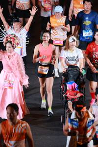 BIB: 29564, 22298, 100, 3430, 20169, 28371, 41391
                            <button type="button" onclick="openModal(23218657)" class="btn btn-primary btn-sm float-right btn-popup" data-toggle="modal" data-target=".modal-high-quality">
                        <i class="fas fa-shopping-cart"></i> Add to Cart
                    </button>
                                            <button type="button" onclick="isThisMe(23218657, true)" class="btn btn-success btn-sm float-right btn-popup btn-isme hidden" data-toggle="tooltip" data-placement="bottom" title="นี่คือรูปของคุณใช่ไหม คลิกที่นี่เพื่อเอาเข้าอัลบั้ม">
                        <i class="fas fa-plus"></i> Add to album
                    </button>
                    <button type="button" onclick="isThisMe(23218657, false)" class="btn btn-warning btn-sm float-right btn-popup btn-isnotme hidden">
                        <i class="fas fa-ban"></i> Remove from album
                    </button>